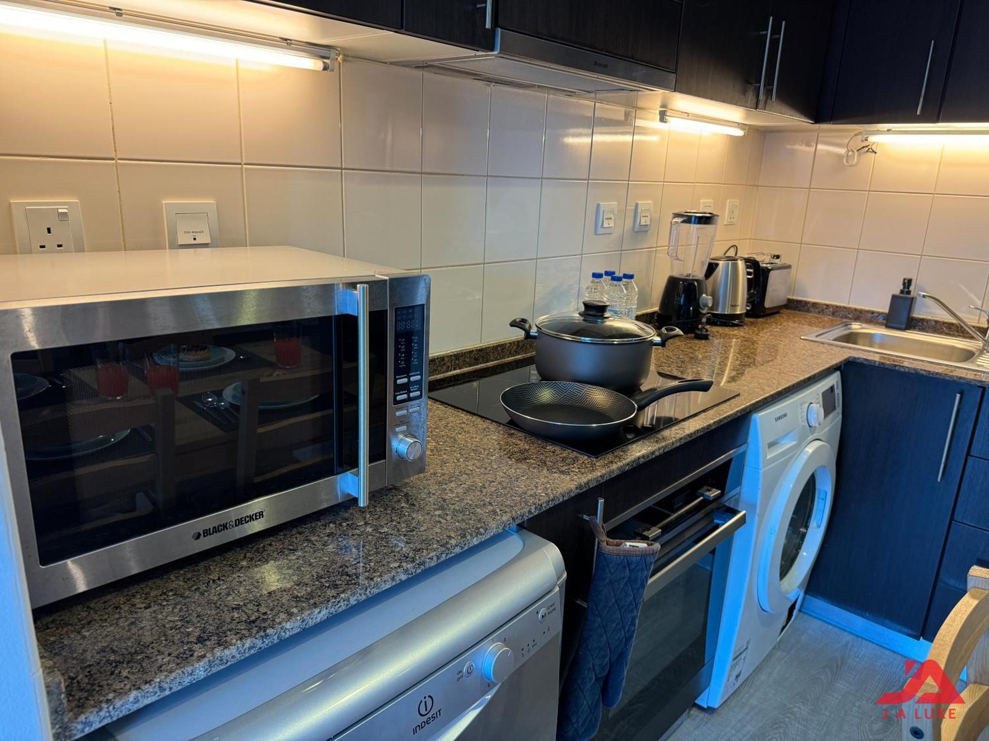 Cozy Marina & Sea View Apt In Bay Central Tower Dubai Marina With Modern Gym & Pool, Steps To Beach & Metro Ngoại thất bức ảnh